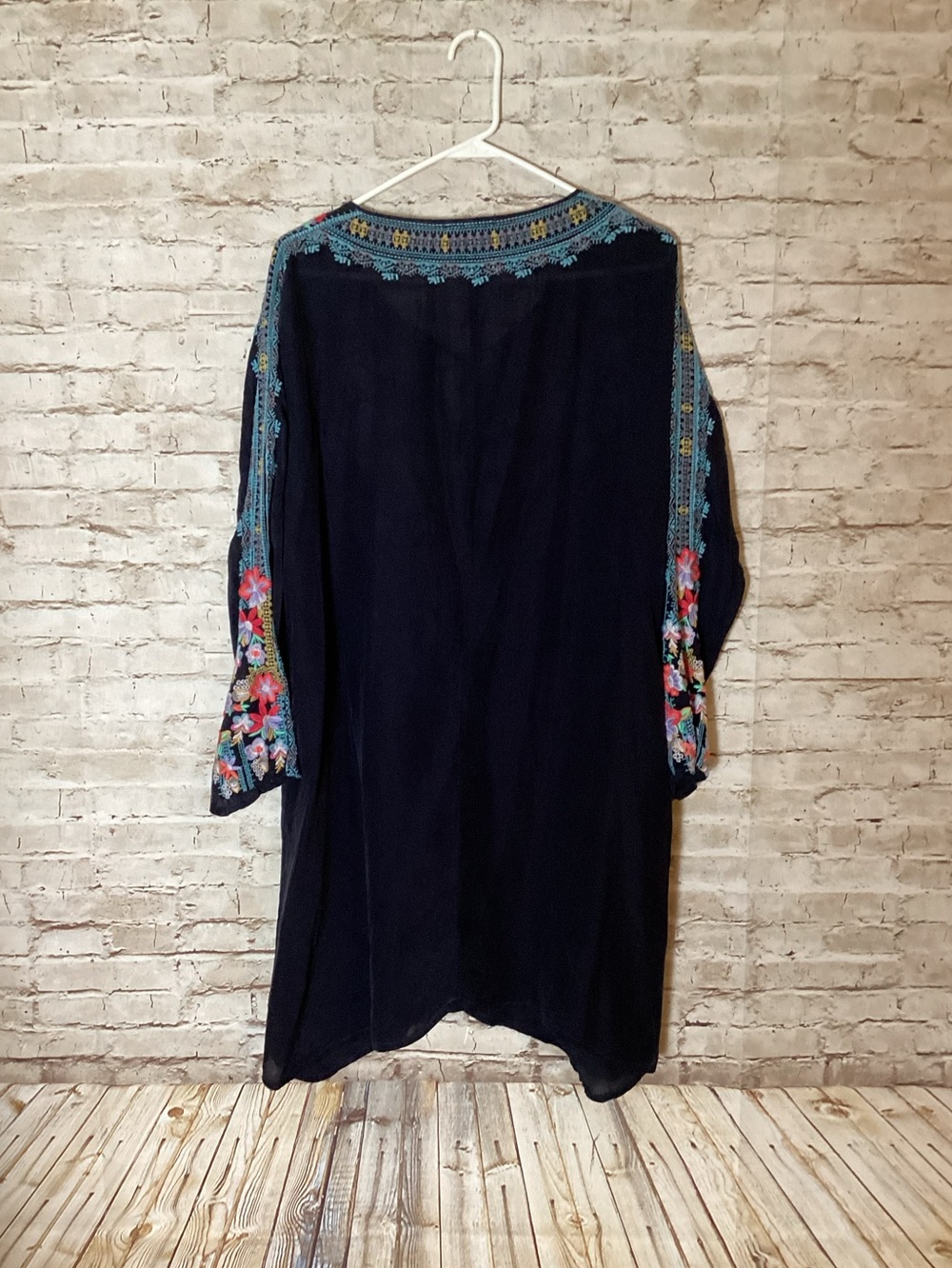 Johnny Was Tanyah Embroidered Tunic dress - Picture 6 of 7